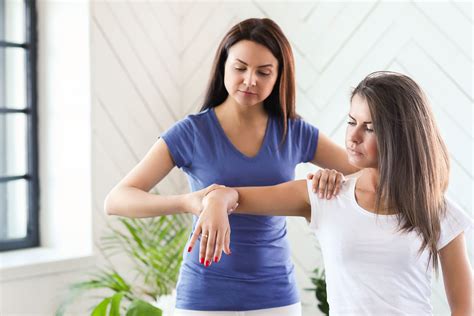 Carpal Tunnel Syndrome Therapies in Chennai | HPRRC