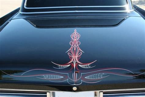 Straight Line Pinstripe Ends