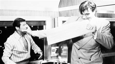 Bond villain 'Jaws' actor Richard Kiel dies aged 74 | ITV News