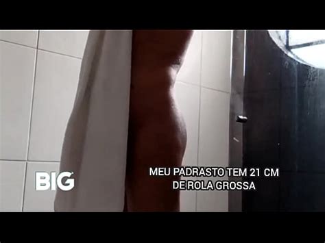 O PADASTRO ESPERA MINHA MÃE SAIR PARA ME COMER DENTRO DO BANHEIRO DE CASA XVIDEOS