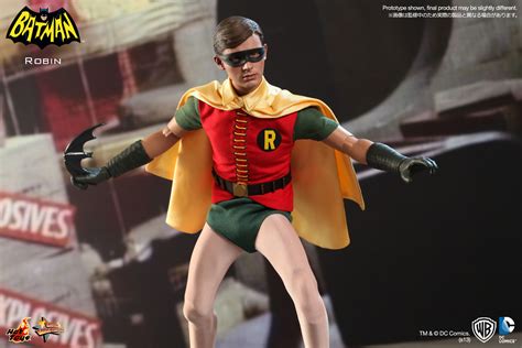 Hot Toys Th Scale Batman And Robin Hd Images The Toyark News