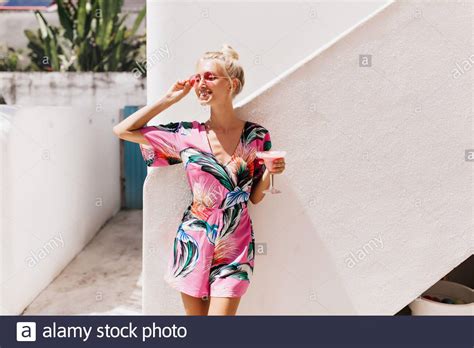 Shapely Blonde High Resolution Stock Photography And Images Alamy
