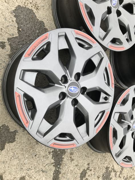 Литые диски Subaru 7Jx17 ET48 5x114,3 на Subaru Forester (SK). Б/у | 40 ...