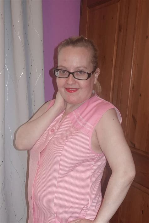 Nylon Stockings And Suspenders With Smock Nude Pics XHamster