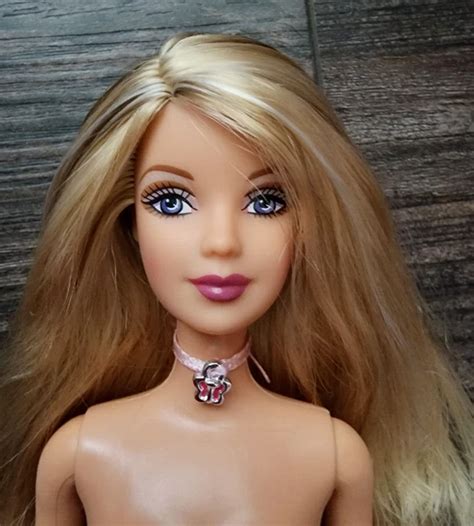 BARBIE DOLL NUDE Fashion Fever H0916 Purple Eyes Blond Highligthted Hair 38 00 PicClick CA
