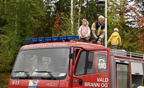 Glimt fra åpen brannstasjon - Hedalen.no
