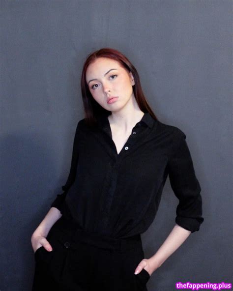 Quantum ASMR QuantumASMR Carolinecmc Nude OnlyFans Photo 25 The Fappening Plus