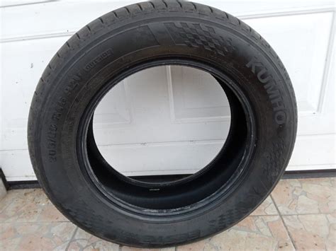 Pnevmatike Kumho 205/60 R16 poletna Količina: 4