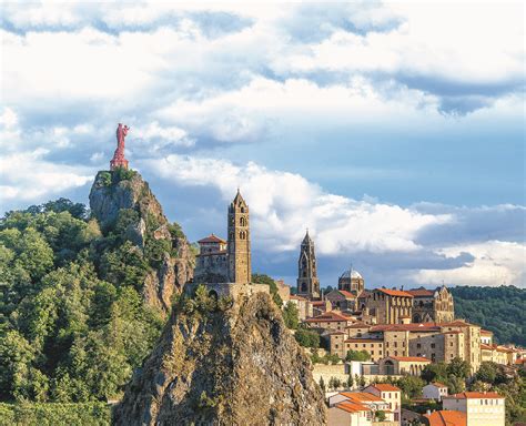 Vue Sur Le PuyenVelay Statue La Vierge Marie Sur Rocher Corneille