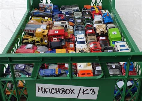 PRODAJA AUTIĆA HOT WHEELS MATCHBOX SIKU CORGI BBURAGO MAJORETTE