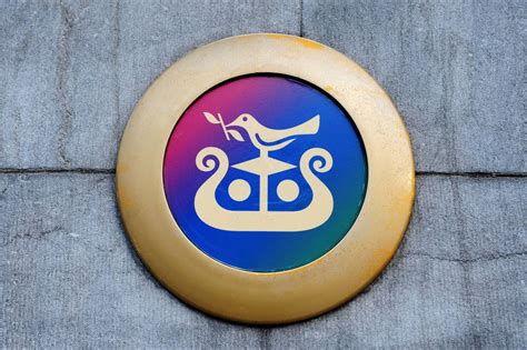 minister  finance confirms plans  extend aib share scheme