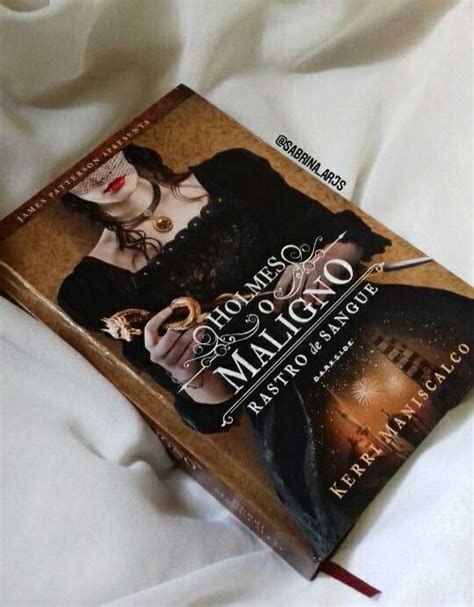 Holmes O Maligno Rastro De Sangue Livro Book Cover Books