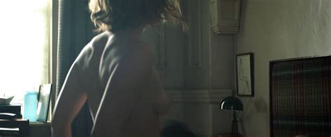 Naked Manuela Vellés in Muse