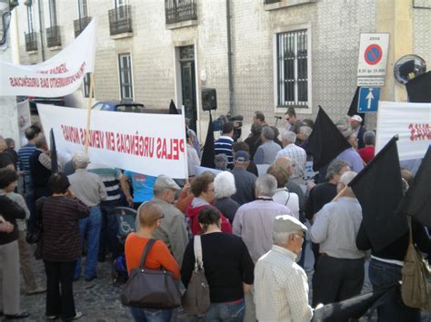 Movimento Utentes Saúde Pública Concentração Movimentos Utentes do