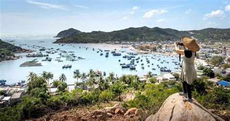 5 Reasons to Visit Vinh Hy Bay in Vietnam - vpopwire