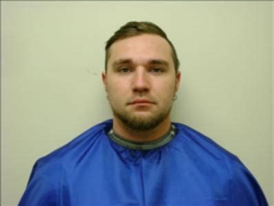 Kyle Zachary Fain A Registered Sex Violent Or Drug Offender In Leavenworth Ks At