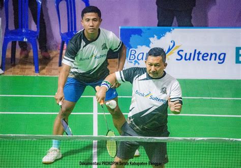 Lebih Pebulutangkis Berlaga Di Open Turnamen Bupati Banggai Cup