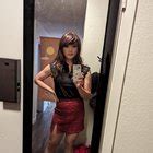 Brunette R Crossdressing