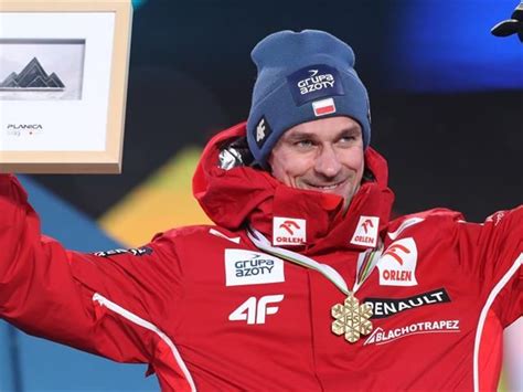 Mistrzostwa Wiata Planica Piotr Y A Odebra Z Oty Medal Za