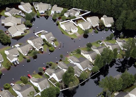 Columbia, SC - Fifteen Dead As South Carolina Gripped By Historic Flooding