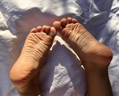 Good Morning Already Horny For Stinky Feet R FootSniffing