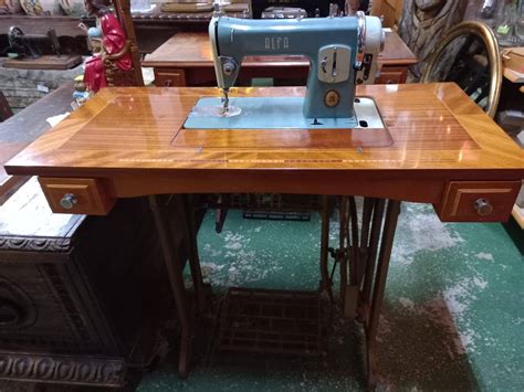 Máquina De Coser Alfa De Pedal De Color Verde Vendido Antigüedades