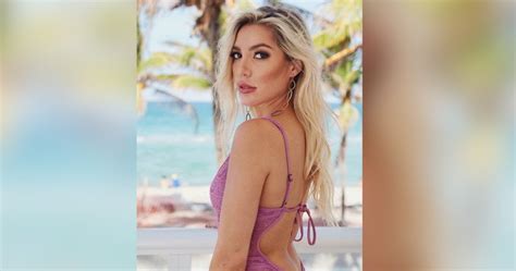 Curvil Nea Figura De Frida Sof A En Bikini Pone A Sudar A Todo Instagram Tribuna