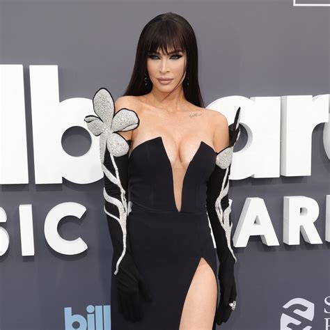 Megan Fox Flaunts Her Tits In Shamless Dress At The Billboard Music Award Photos The