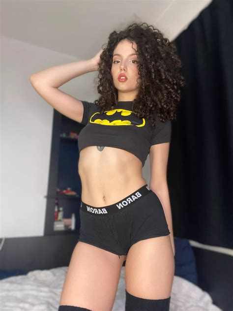 Curly With A Tasty Body Nudes CurlyHairNSFW NUDE PICS ORG