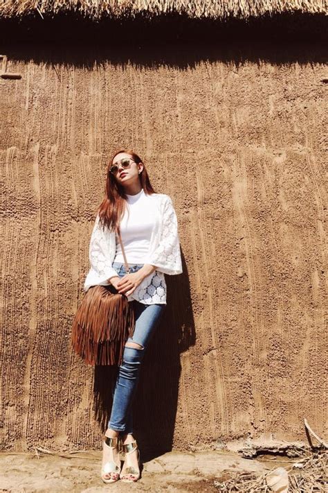 Sao hot girl Việt đi đâu mặc gì trong kỳ nghỉ lễ