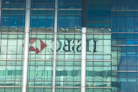 hsbc hires senior private banking executive  ubs  serve wealthy