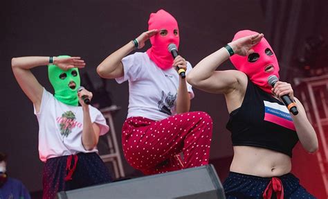 Ruidosa Fest 2019 Pussy Riot Y Francisca Valenzuela En Lima Garaje Del Rock