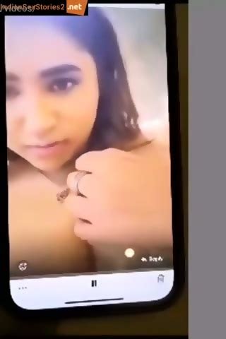 PaKIsTanI Sex Video Of Minahil Malik The Pakistani Tiktoker
