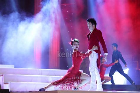 D N Hot Girl B C Nam Thi Nhau O T Gi I Cao Trong Cu C Thi Miss Photo