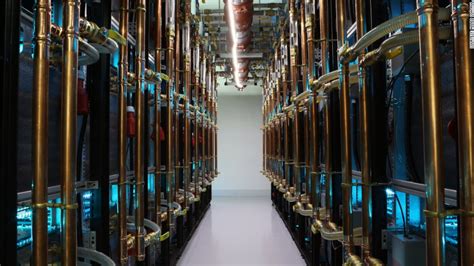 Mining Monetary Style Inside Hong Kongs Biggest Bitcoin Mine Cnnmoney