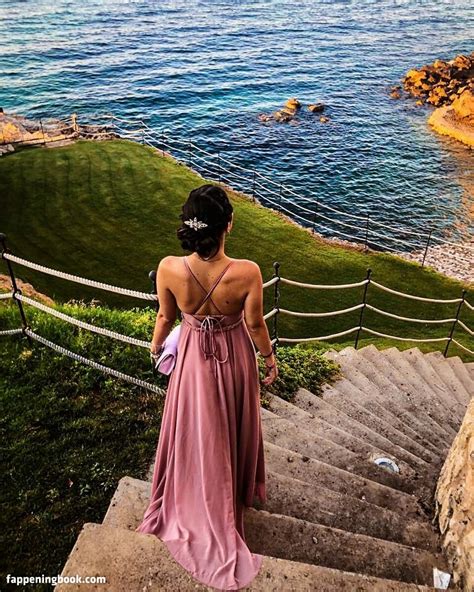 Paola Arena U140073727 Nude OnlyFans Leaks Fappening FappeningBook