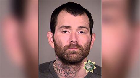 Oregon Suspect Who Escaped While Fully Shackled Taken Into Custody