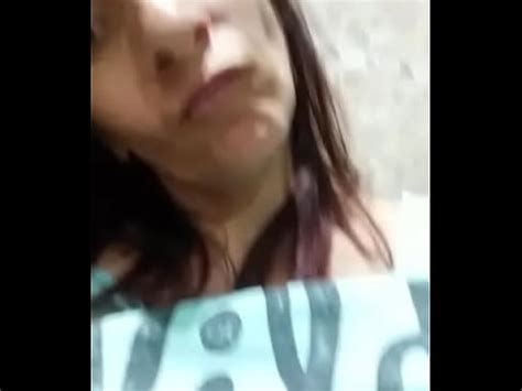 Señora MILF tetona me muestra las tetas y la vagina XVIDEOS