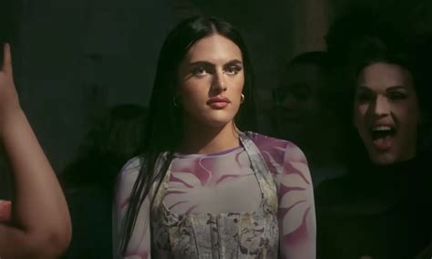 Las Estrellas De Heartstopper Y Sex Education Dos Amantes Homosexuales Juntos En Un Nuevo