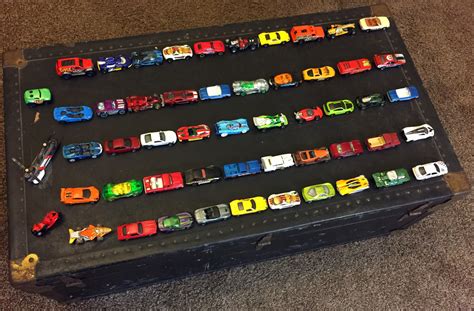 Mixed Vintage Lot Of Unsearched Toy Cars Vehicles Hot Wheels Matchbox More Antique