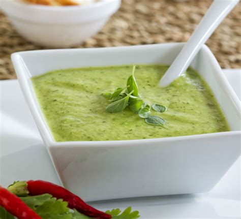 Prepara La Mejor Ensalada Que Hayas Probado Con Aderezo De Cilantro