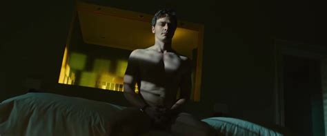 SITTING NAKED ON SIDE OF BED ThisVid