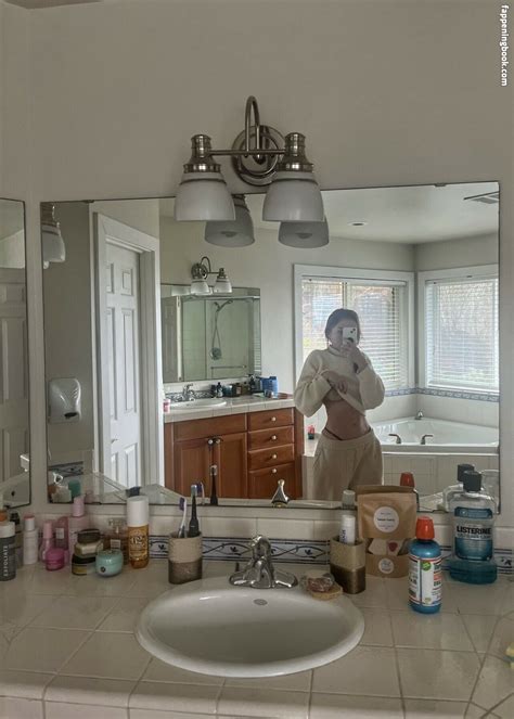 Fragile Rosetta Nude OnlyFans Leaks Fappening FappeningBook