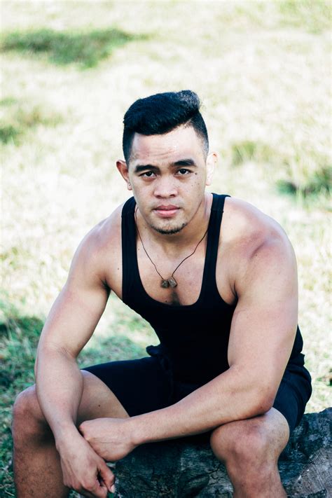 Hot Masseur Filipino Male Escort In Manila