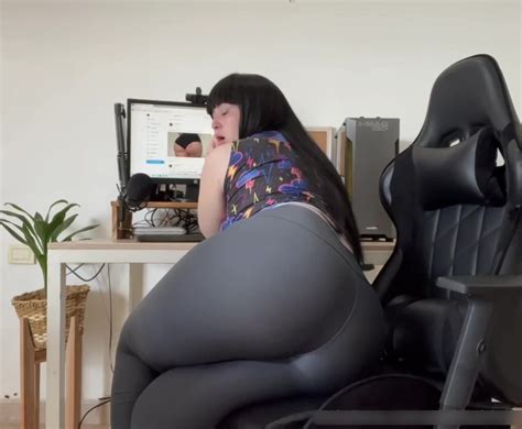 Fat Ass Latina Farting Black Leggings ThisVid