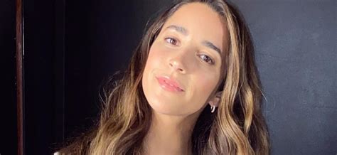 Gymnast Aly Raisman Impresses In Bikini With Upside Down Handstand Cirrkus News