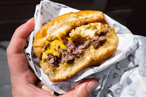 Cheers Burger Queuing For Street Side Burgers Worth It Nomfluence