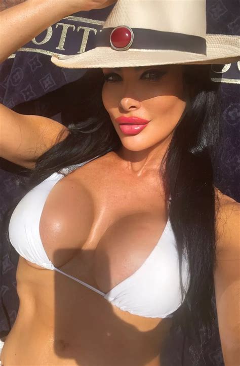 Get Your Face Lost Between My Huge Milkers And Suck On Them Nudes EnhancedFucktoys NUDE PICS ORG