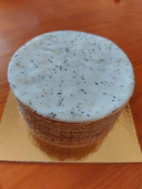 A Bolo De Rolo Finas Fatias Tem Um Novo Naked Cake Para Quem Adora Chocolate New In Oeiras