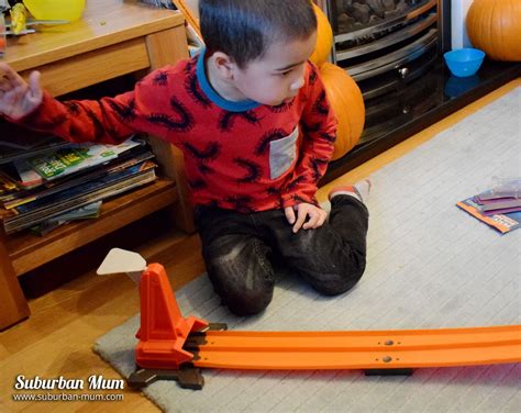 Review Hot Wheels Track Builder Stunt Bridge Kit Suburban Mum